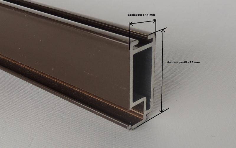 moustiquaire_cadre_fixe_fenetre_marron_standard_detail_profilstores_zoom