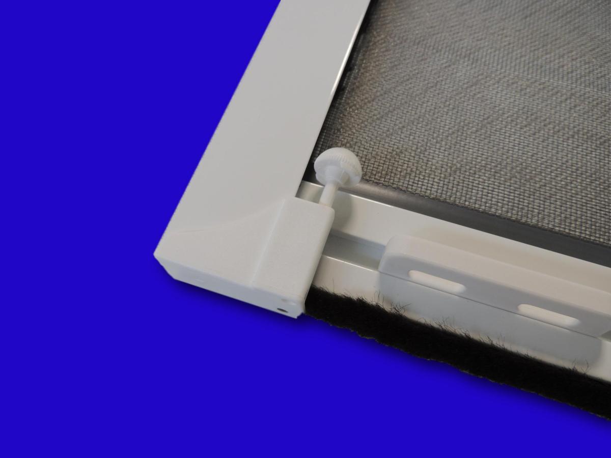 Moustiquaire enroulable pour fenêtre